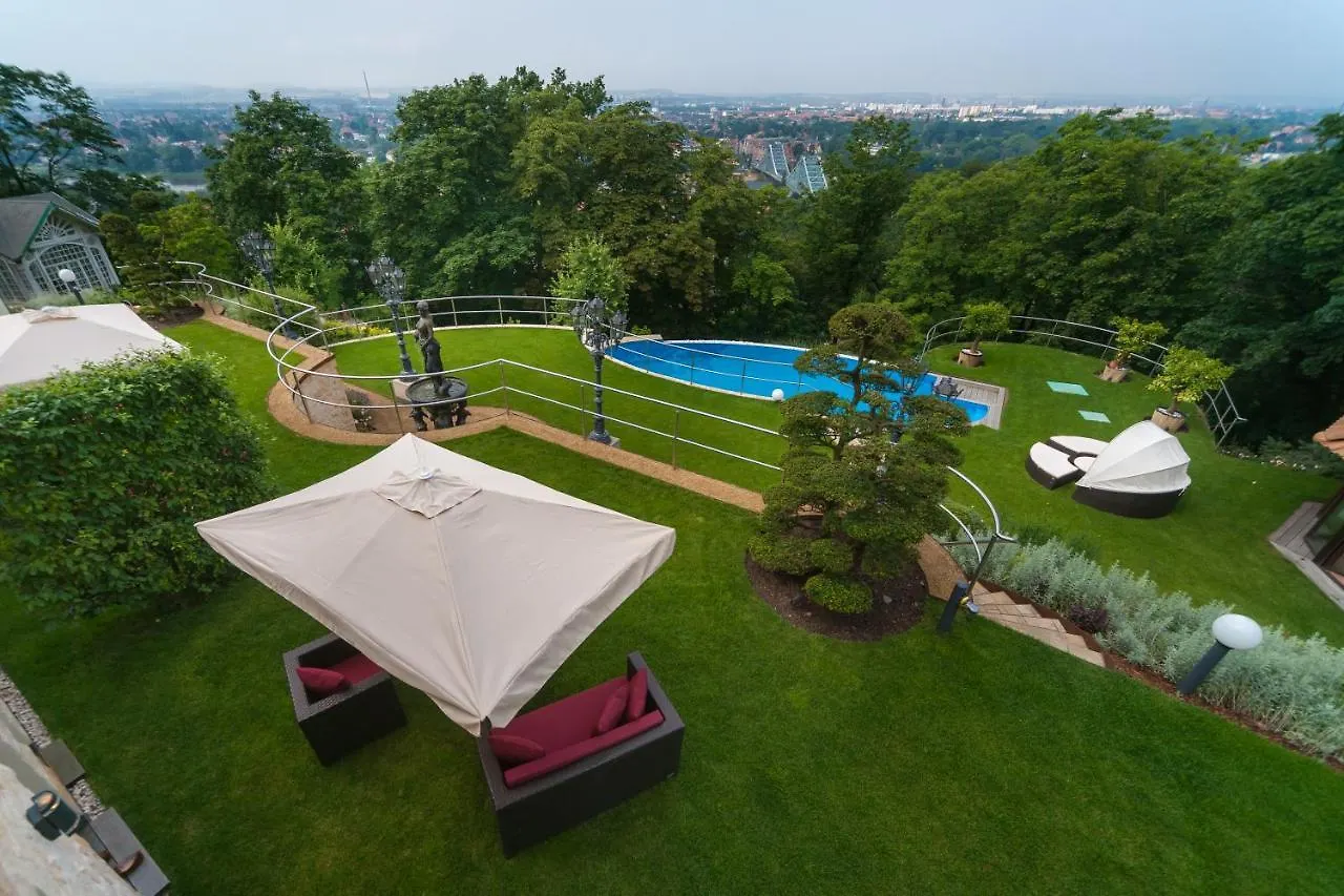 Apartment Villa Via Lapis - Panoramablick Ueber Dresden - Garten - Pool - Sauna - Luxus Germany
